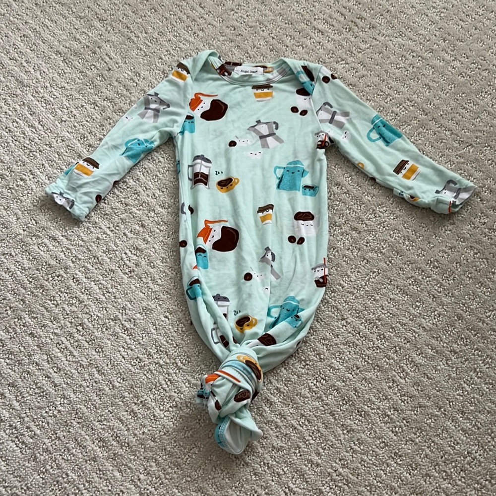 Angel Dear Coffee Time Gown 0/3m